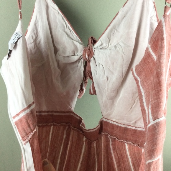 Ten Sixty Sherman Striped Cutout Tie Front Pink Romper Size Large - Picture 7 of 9